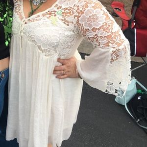 White lace bell sleeve dress
